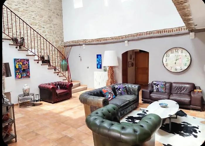 VILLA ARTEMIA Maison vigneronne - chambre d hôtes-B&B-piscine-climatisation