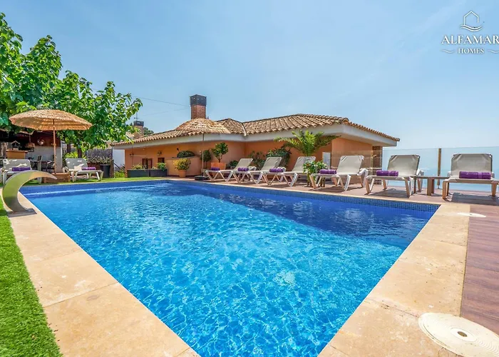 Villa Origami (Adults Only)