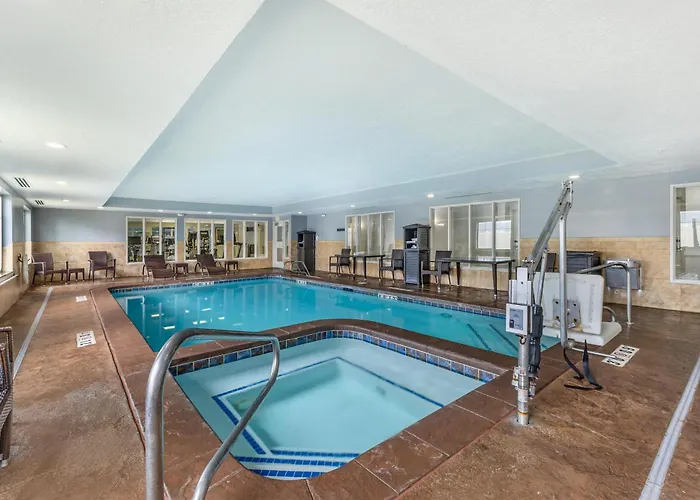 Cheap hotels Best Western Plus Airport Inn & Suites