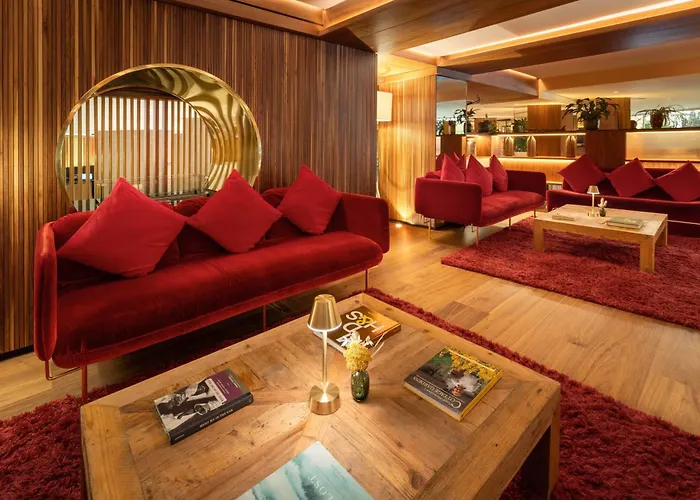 Melia White House Hotel