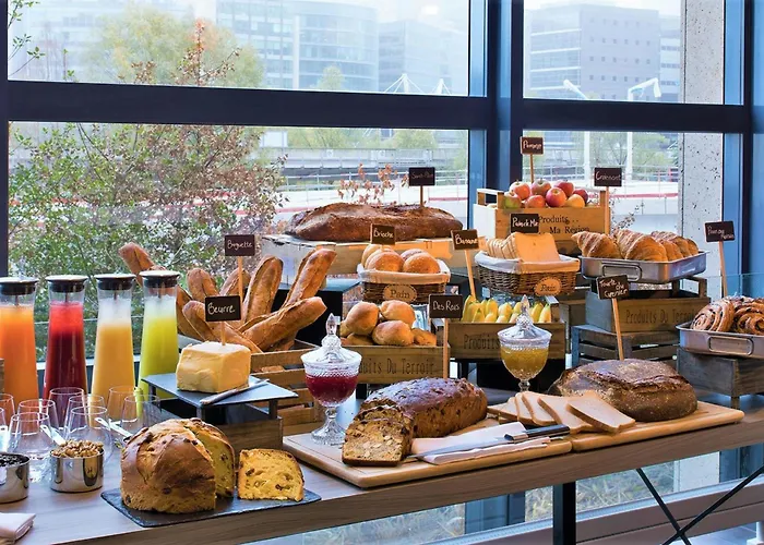 Renaissance Paris La Defense Hotel