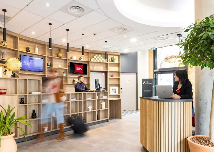 3 SterneHotel Ibis Marseille Centre Euromed