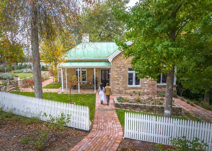 Mount Lofty House & Estate Adelaide Hills - Adults Retreat