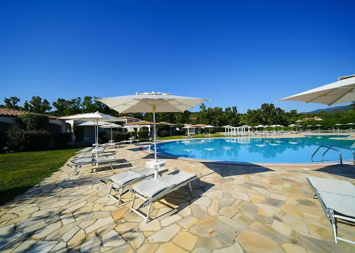 Limone Beach Resort
