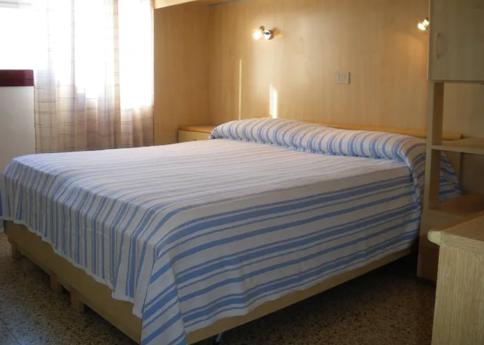 Hotel Villa Dina