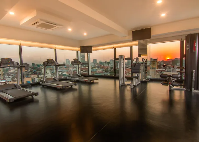 Sun & Moon, Urban Hotel