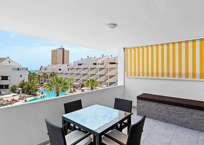 Paloma Beach Apartments