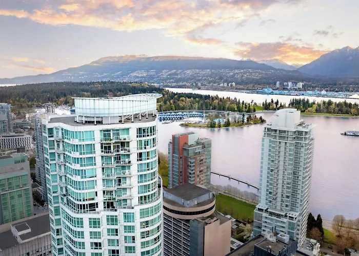 Vancouver Marriott Pinnacle Downtown Hotel
