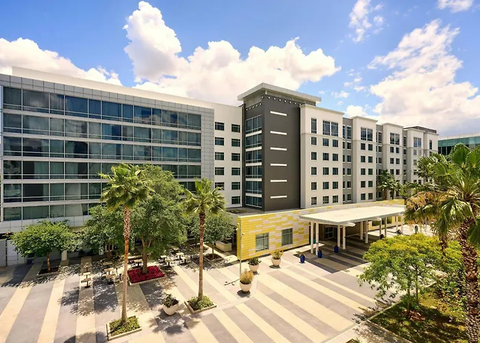 Courtyard By Marriott Orlando Lake Nona