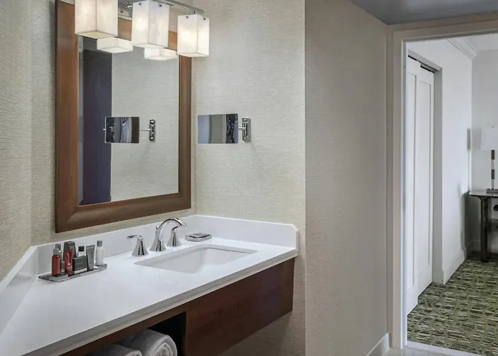 Airport Marriott