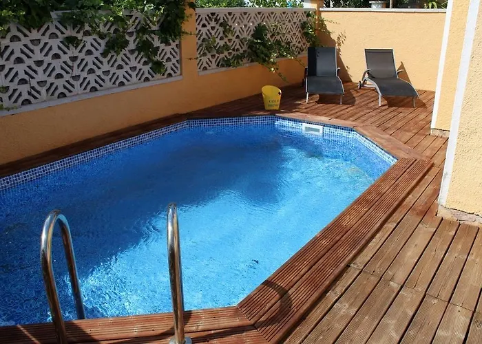 Villa con piscina: Casa Montgri