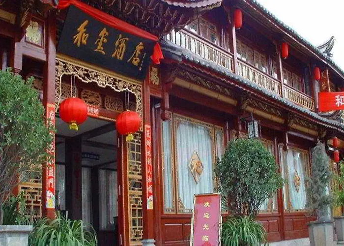 He XI Resort Hotel