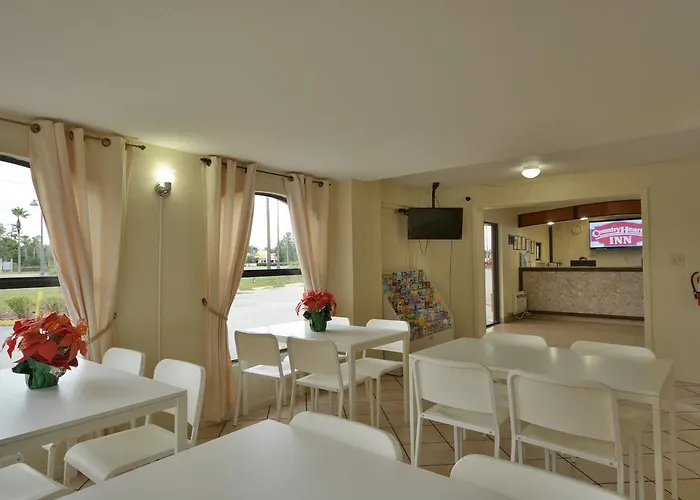Country Hearth Inn-