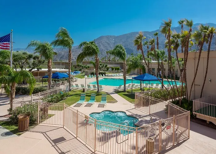 Golf hotel: Days Inn By Wyndham Palm Springs