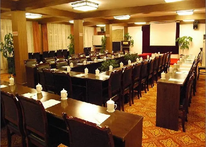 He XI Resort Hotel
