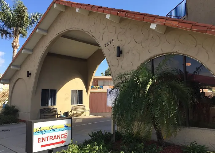 Bay Inn And Suites