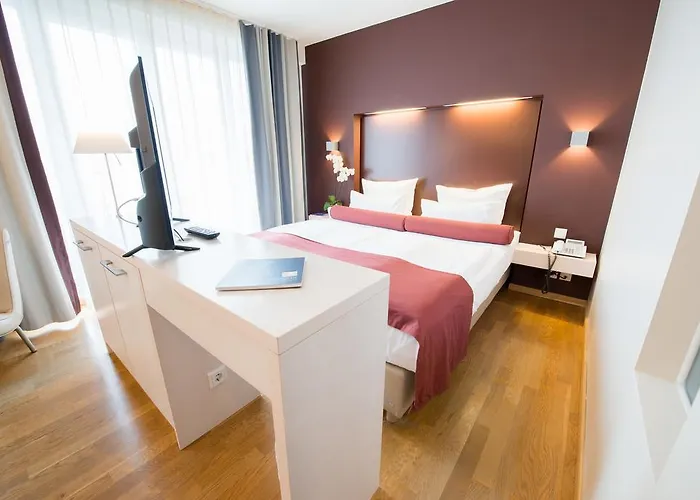 Nymphe Strandhotel & Apartments