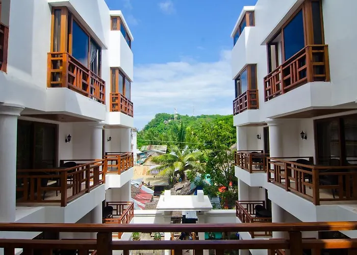 Giulius Boracay Italian Resort