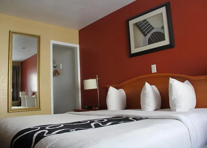 Vista Inn & Suites Beale Street