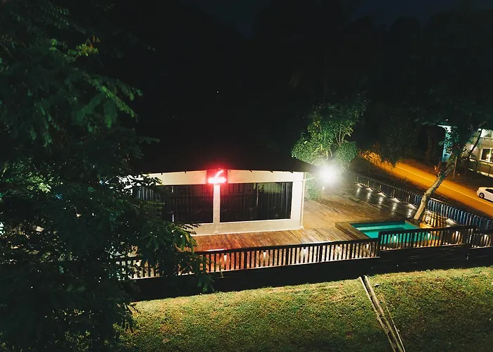 Raintr33 Hotel Singapore