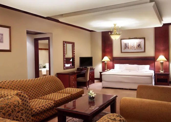 5 star hotel: Habtoor Metropolitan Palace Hotel