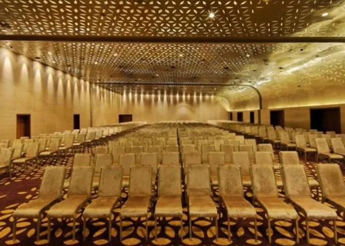 Luxury hotel only: The Park Hyderabad, Banjara Hills Near Hussain Sagar Lake