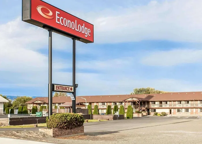 Econo Near University