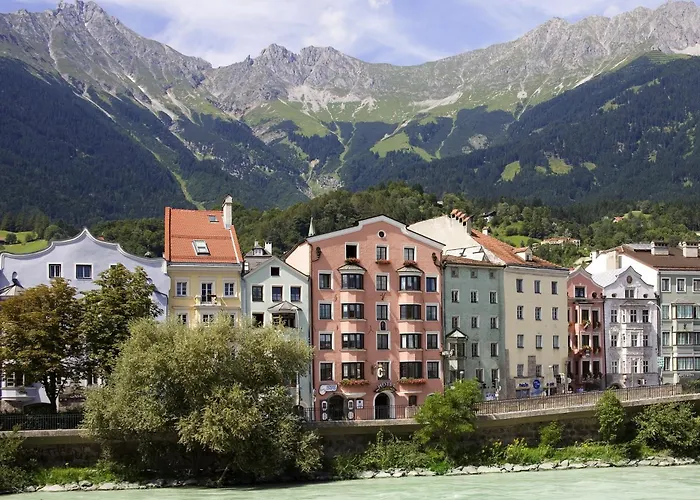Hotel with view: Hotel Mondschein