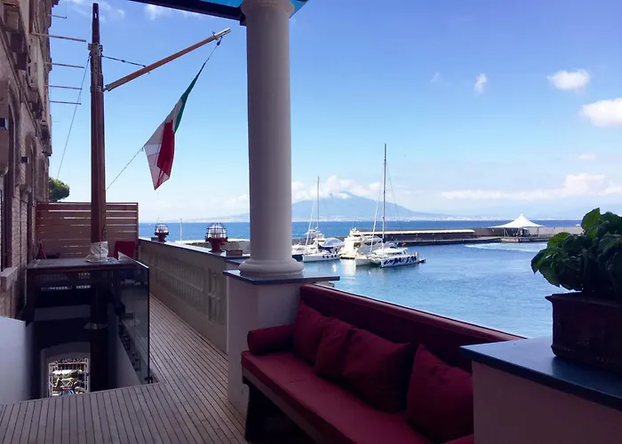 Hotel sulla spiaggia: Yacht Club Capo Cervo Suites B&B