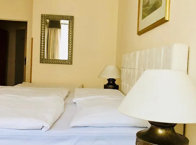 Hotel Mira Inn