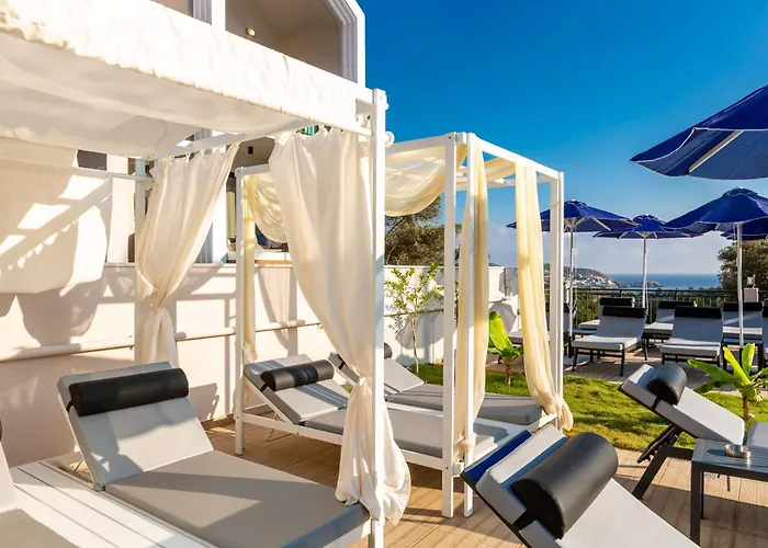 Hôtel pour familles: T Hotel Premium Suites