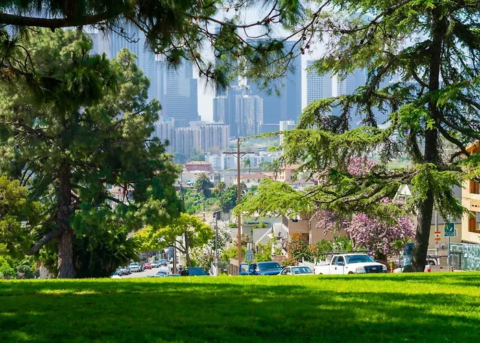 Charming 2Br Casita In Front Of Park