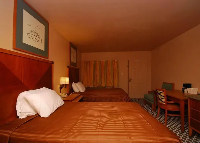 Airport Inn Downtown