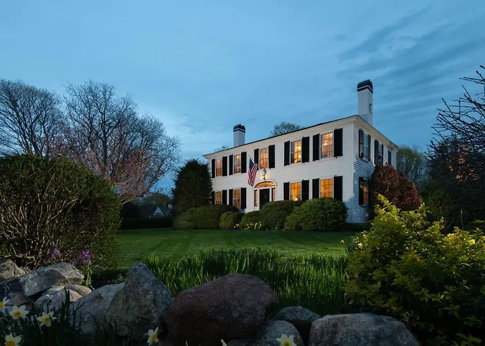 Candleberry Inn On Cape Cod