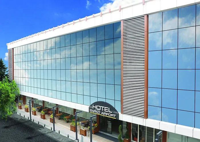 Cheap hotels Sapko Airport