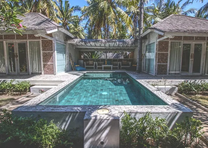 Sunset Palms Resort