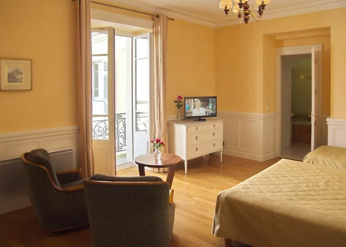 Aux Meubles Du Manoir