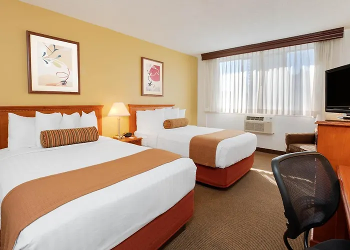 Cheap hotels Loyal Inn Seattle