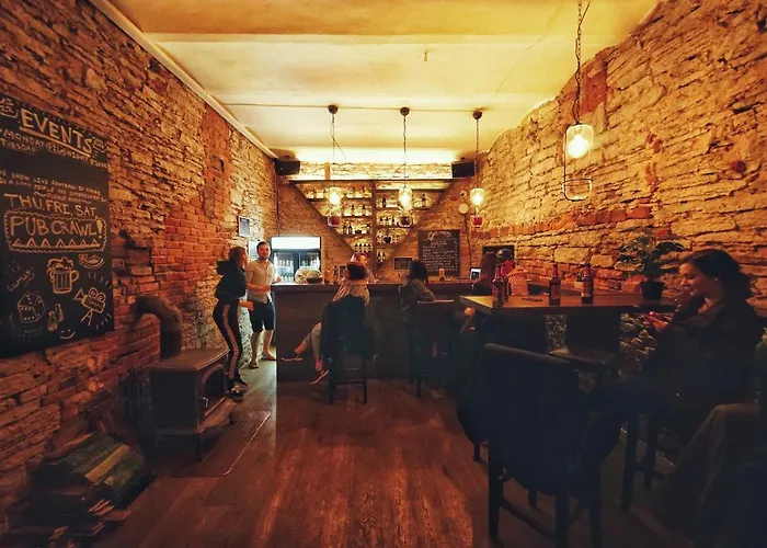 The Monks Bunk Hostel&Bar