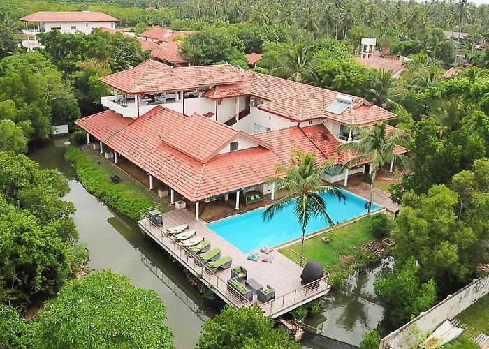 Villa: Villa Hundira