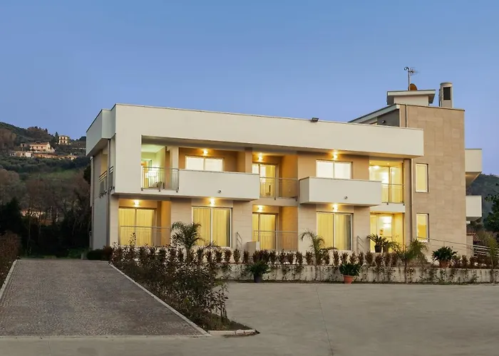 Resort: Hotel Serenella