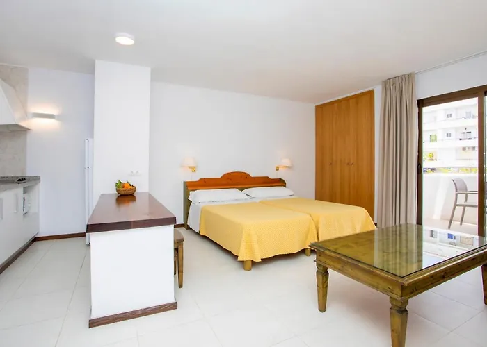 Apartamentos Bon Lloc