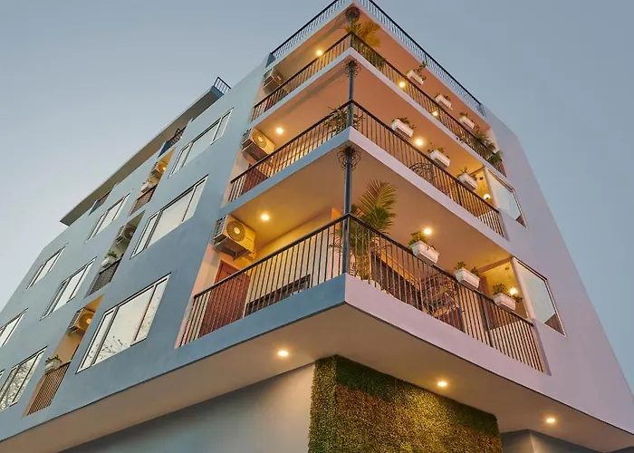 Minimalist Poshtel & Suites